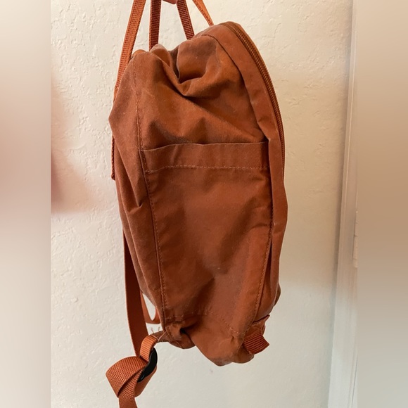 Fjallraven Kanken Backpack - Picture 2 of 4